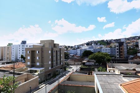Vista da Sala de apartamento para alugar com 3 quartos, 80m² em Santa Efigênia, Belo Horizonte