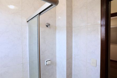 Apartamento para alugar com 80m², 3 quartos e 2 vagasBanheiro