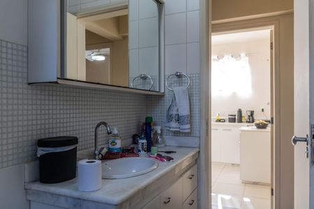 Apartamento à venda com 70m², 2 quartos e 1 vagaBanheiro 
