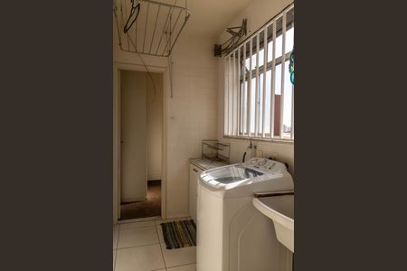 Apartamento à venda com 70m², 2 quartos e 1 vagaÁrea de Serviço