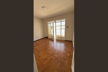 Casa para alugar com 3 quartos, 190m² em Nova Suíça, Belo Horizonte