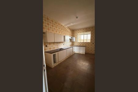 Casa para alugar com 3 quartos, 190m² em Nova Suíça, Belo Horizonte