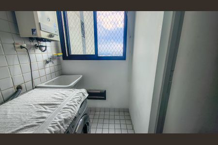 Apartamento à venda com 75m², 3 quartos e 1 vagaÁrea de Serviço