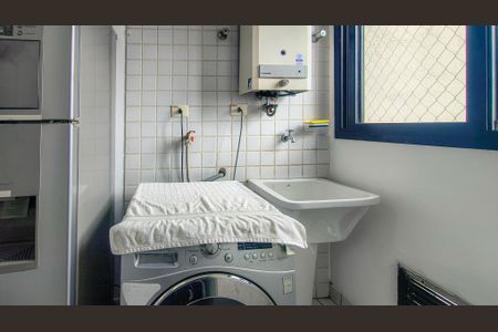 Apartamento à venda com 75m², 3 quartos e 1 vagaÁrea de Serviço