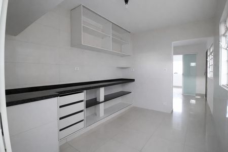 Cozinha de apartamento para alugar com 3 quartos, 90m² em Osvaldo Rezende, Uberlândia