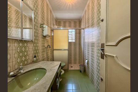 Casa à venda com 137m², 3 quartos e 2 vagasBanheiro Social 