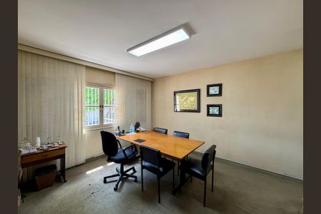 Casa à venda com 137m², 3 quartos e 2 vagasSuíte 