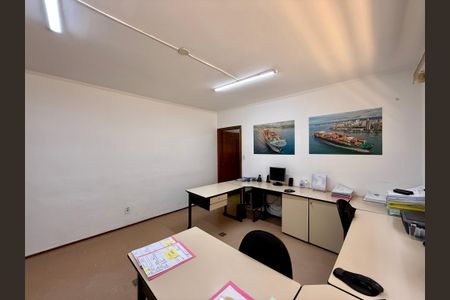 Casa à venda com 137m², 3 quartos e 2 vagasSala 