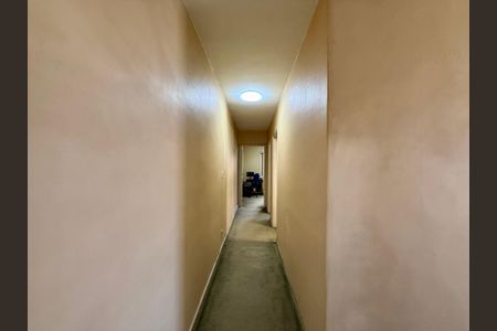 Casa à venda com 137m², 3 quartos e 2 vagasCorredor Quartos 