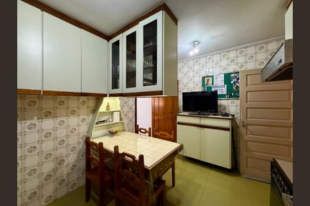 Casa à venda com 137m², 3 quartos e 2 vagasCozinha