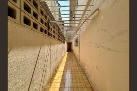 Casa à venda com 137m², 3 quartos e 2 vagasQuintal Lateral