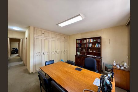 Casa à venda com 137m², 3 quartos e 2 vagasSuíte 