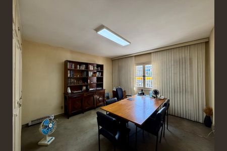 Casa à venda com 137m², 3 quartos e 2 vagasSuíte 