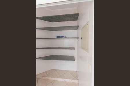 Casa de condomínio para alugar com 422m², 4 quartos e 4 vagasDespensa