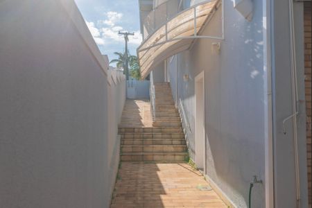 Casa de condomínio para alugar com 422m², 4 quartos e 4 vagasQuintal