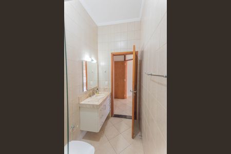 Casa de condomínio para alugar com 422m², 4 quartos e 4 vagasBanheiro