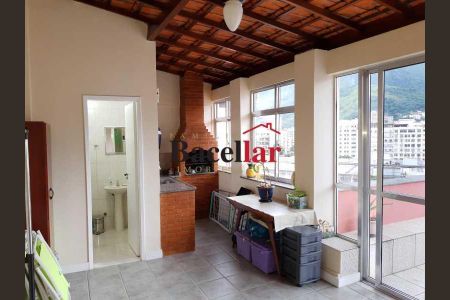 Apartamento à venda com 160m², 3 quartos e 1 vaga