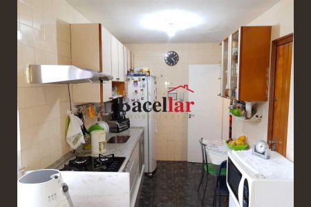 Apartamento à venda com 160m², 3 quartos e 1 vaga