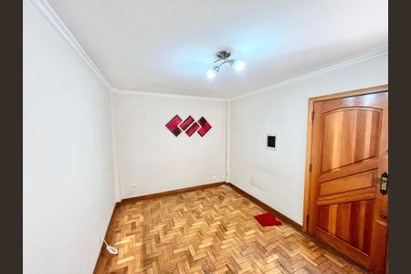 Apartamento à venda com 70m², 2 quartos e 1 vagaSala