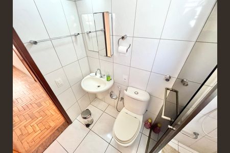 Apartamento à venda com 70m², 2 quartos e 1 vagaBanheiro