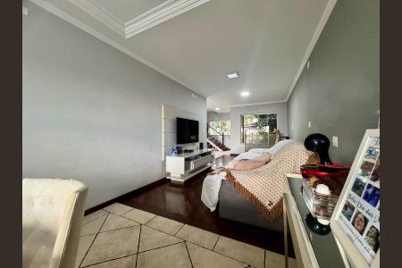 Casa à venda com 322m², 3 quartos e 5 vagasFoto 12