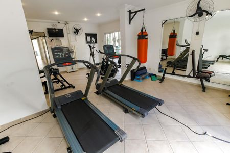 Apartamento para alugar com 111m², 3 quartos e 2 vagas Apartamento para alugar com 111m², 3 quartos e 2 vagasÁrea comum - Academia