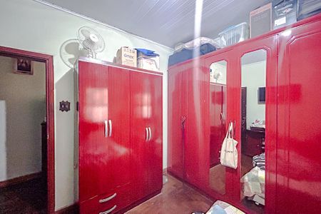 Casa à venda com 216m², 2 quartos e 4 vagasQuarto 2