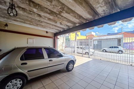 Casa à venda com 216m², 2 quartos e 4 vagasGaragem