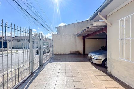 Casa à venda com 216m², 2 quartos e 4 vagasGaragem