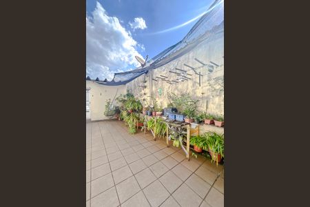 Casa à venda com 216m², 2 quartos e 4 vagasÁrea externa