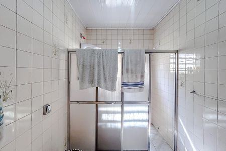 Casa à venda com 216m², 2 quartos e 4 vagasBanheiro