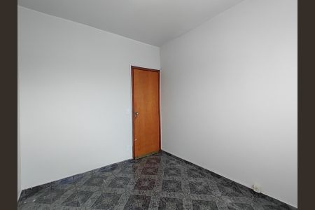 Quarto 2 de apartamento para alugar com 3 quartos, 75m² em Granada, Uberlândia