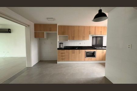 Cozinha de apartamento para alugar com 3 quartos, 162m² em Pedra Redonda, Porto Alegre