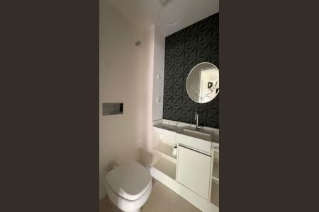 Apartamento para alugar com 162m², 3 quartos e 1 vaga Apartamento para alugar com 162m², 3 quartos e 1 vagaBanheiro 2