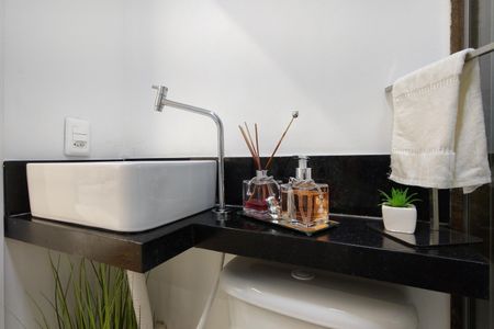 Apartamento à venda com 69m², 2 quartos e 1 vagaBanheiro Social 2