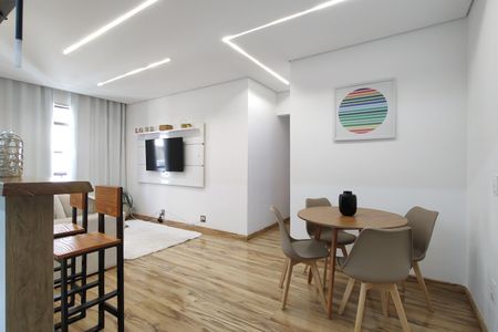 Apartamento à venda com 69m², 2 quartos e 1 vagaSala