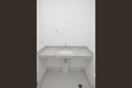 Banheiro de kitnet/studio para alugar com 1 quarto, 25m² em Perdizes, São Paulo