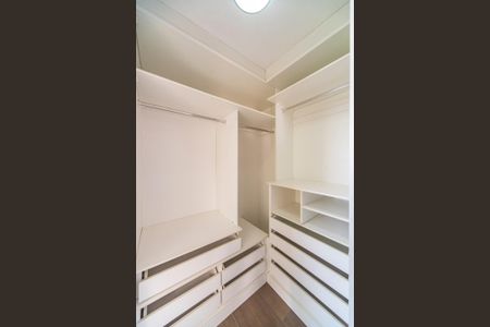 Apartamento para alugar com 57m², 2 quartos e 1 vagaCloset do quarto 2