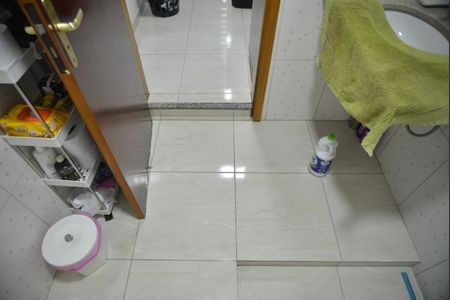 Casa à venda com 161m², 4 quartos e 2 vagasBanheiro Social