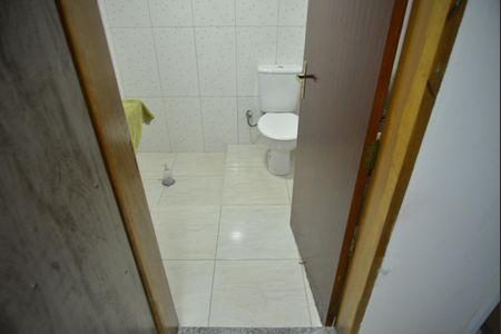 Casa à venda com 161m², 4 quartos e 2 vagasBanheiro Social