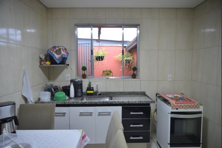 Casa à venda com 161m², 4 quartos e 2 vagasCozinha