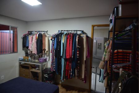 Casa à venda com 161m², 4 quartos e 2 vagasQuarto 1