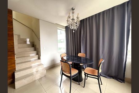 Apartamento à venda com 150m², 3 quartos e 2 vagas Apartamento à venda com 150m², 3 quartos e 2 vagasFoto 02