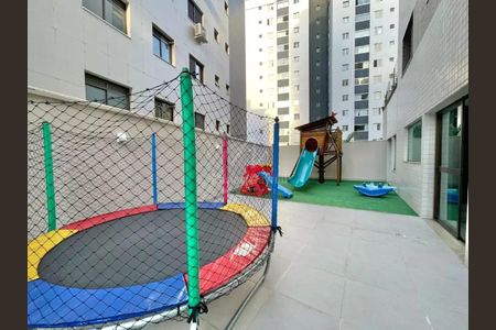 Apartamento à venda com 109m², 3 quartos e 2 vagasÁrea comum - Playground