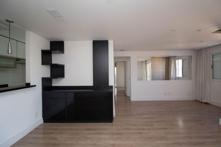 Apartamento à venda com 85m², 2 quartos e 2 vagas Apartamento à venda com 85m², 2 quartos e 2 vagasSala