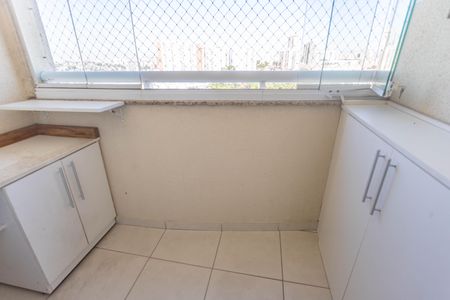 Apartamento à venda com 66m², 2 quartos e 2 vagasVaranda da suíte 