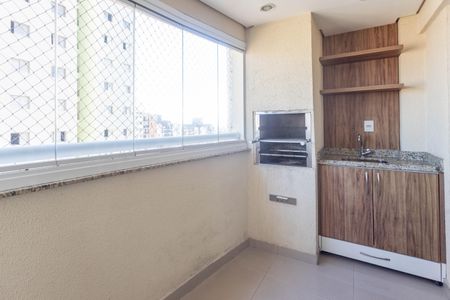 Apartamento à venda com 66m², 2 quartos e 2 vagasVaranda da sala 