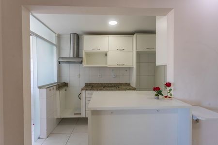 Apartamento à venda com 66m², 2 quartos e 2 vagasCozinha 