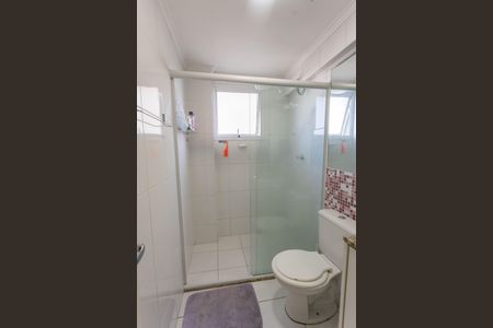 Apartamento à venda com 66m², 2 quartos e 2 vagasBanheiro social 