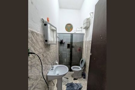 Casa à venda com 570m², 5 quartos e 2 vagasbanheiro 1